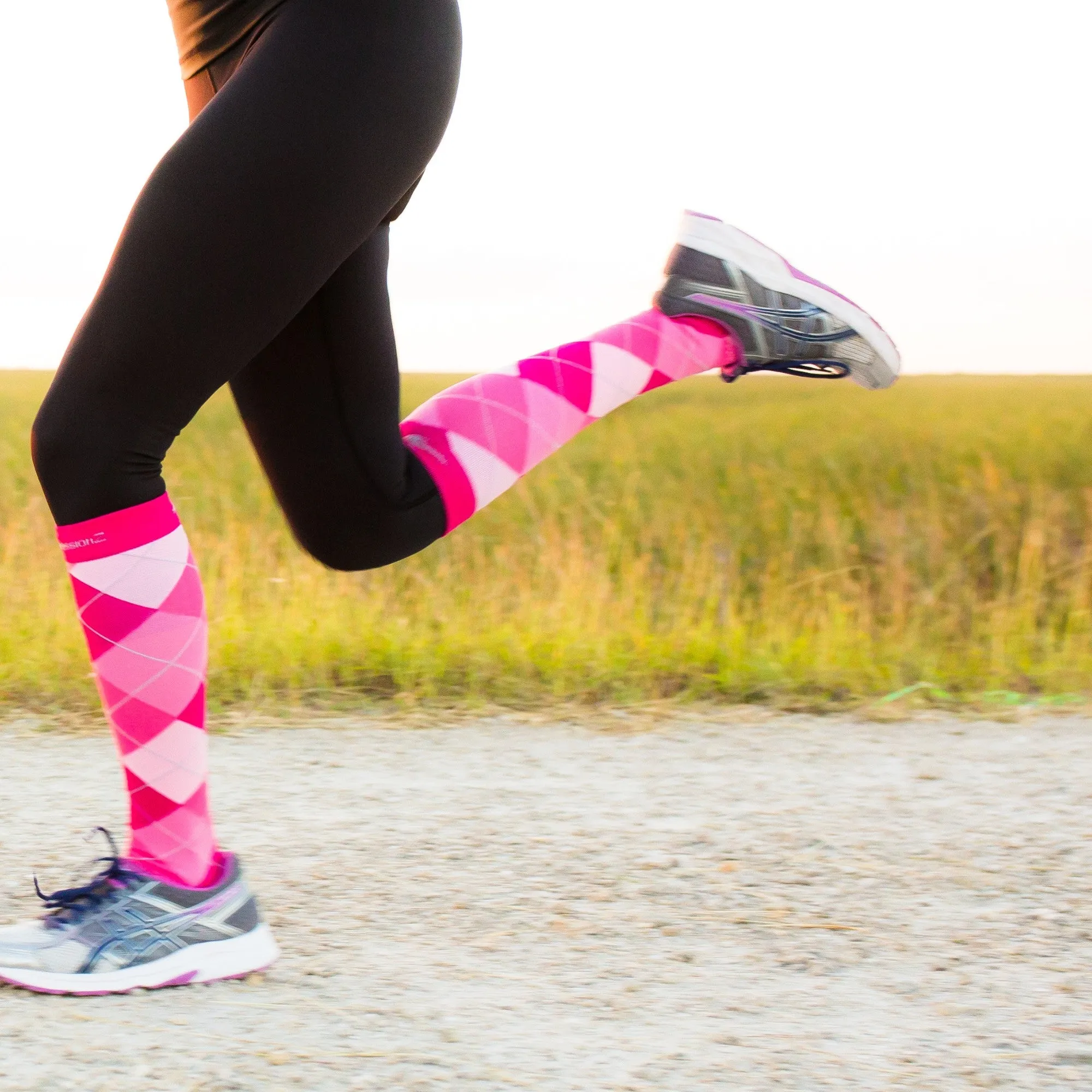 Compression Socks (30-40 mmHg) - Argyle Pink