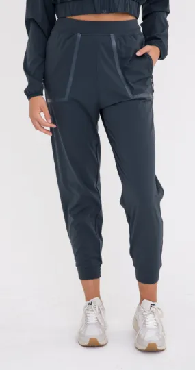 Graphene-Blend Active Joggers