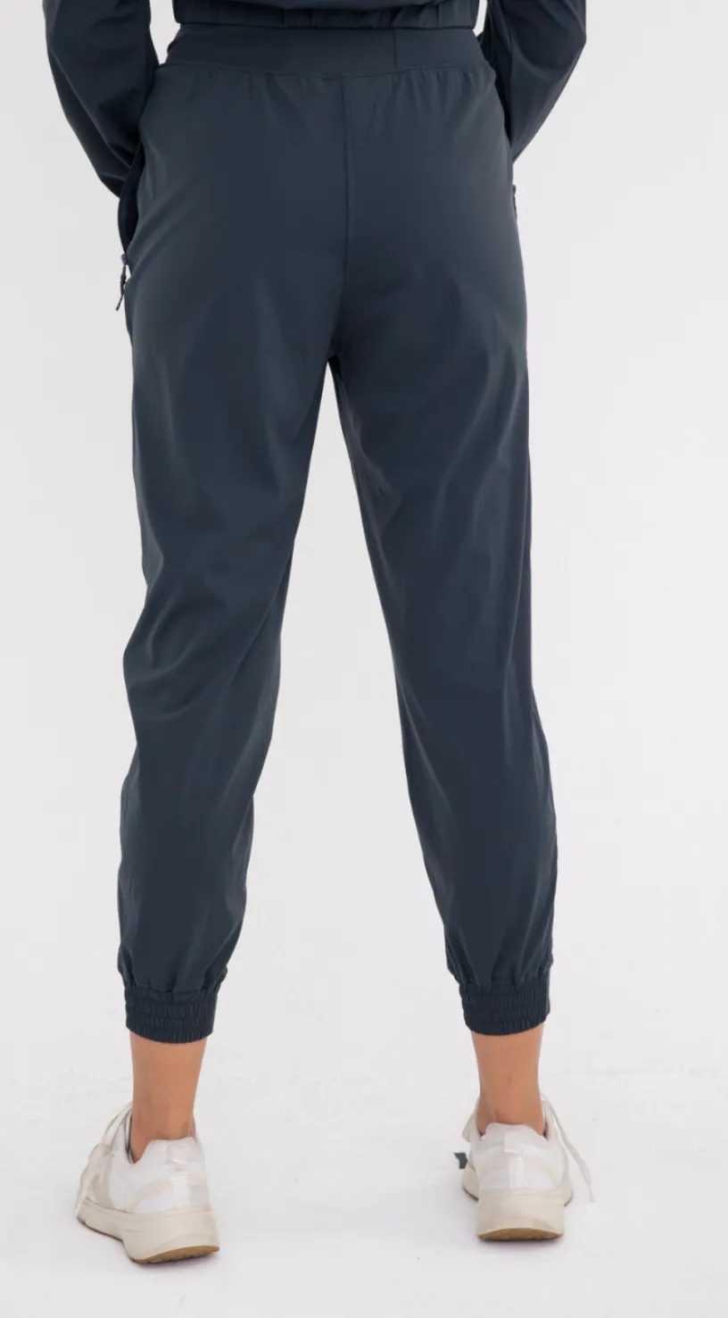 Graphene-Blend Active Joggers