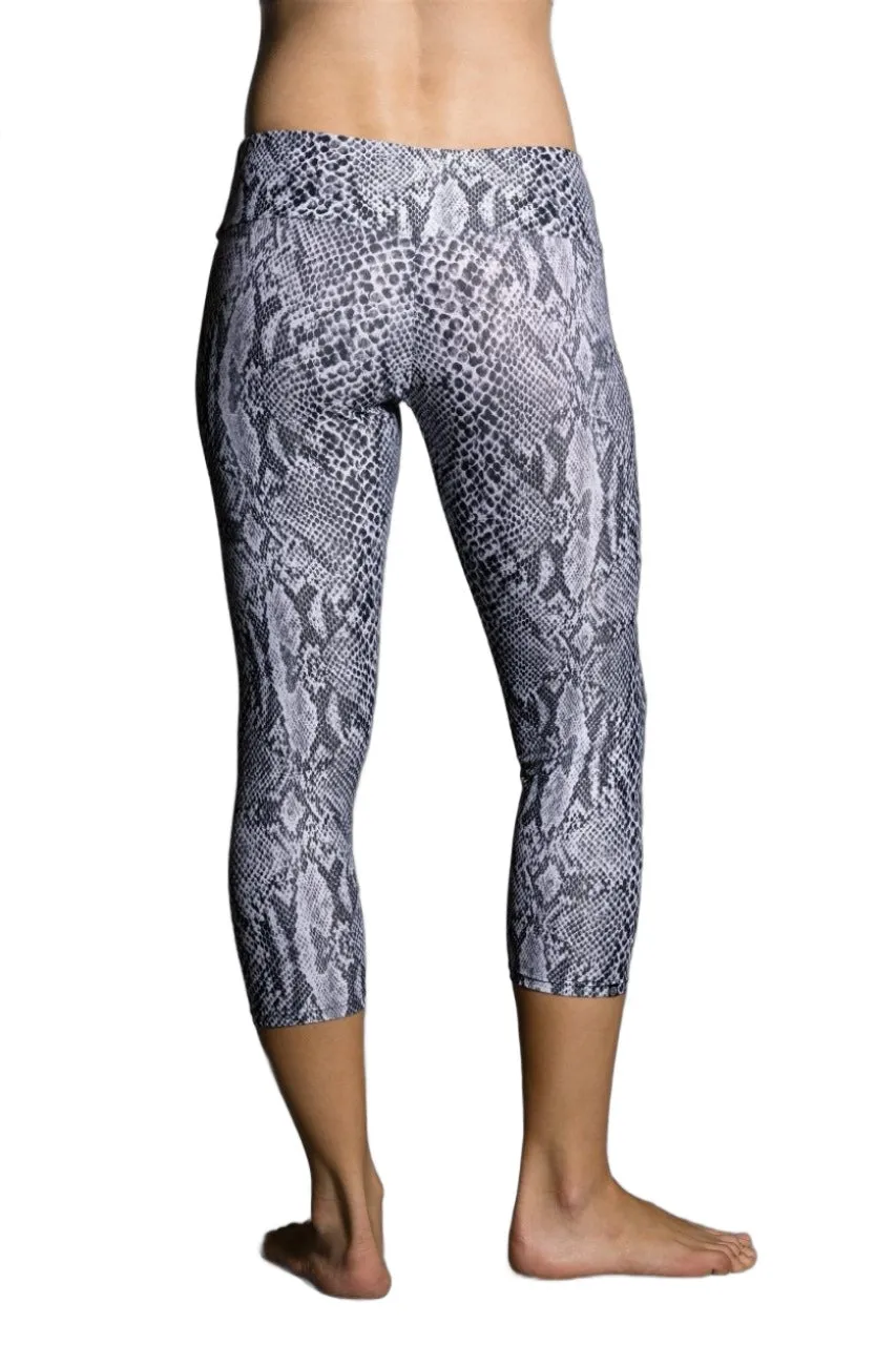 Last Chance Onzie Hot Yoga Capri 202