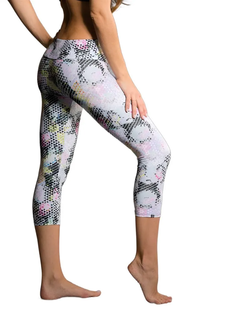 Last Chance Onzie Hot Yoga Capri 202