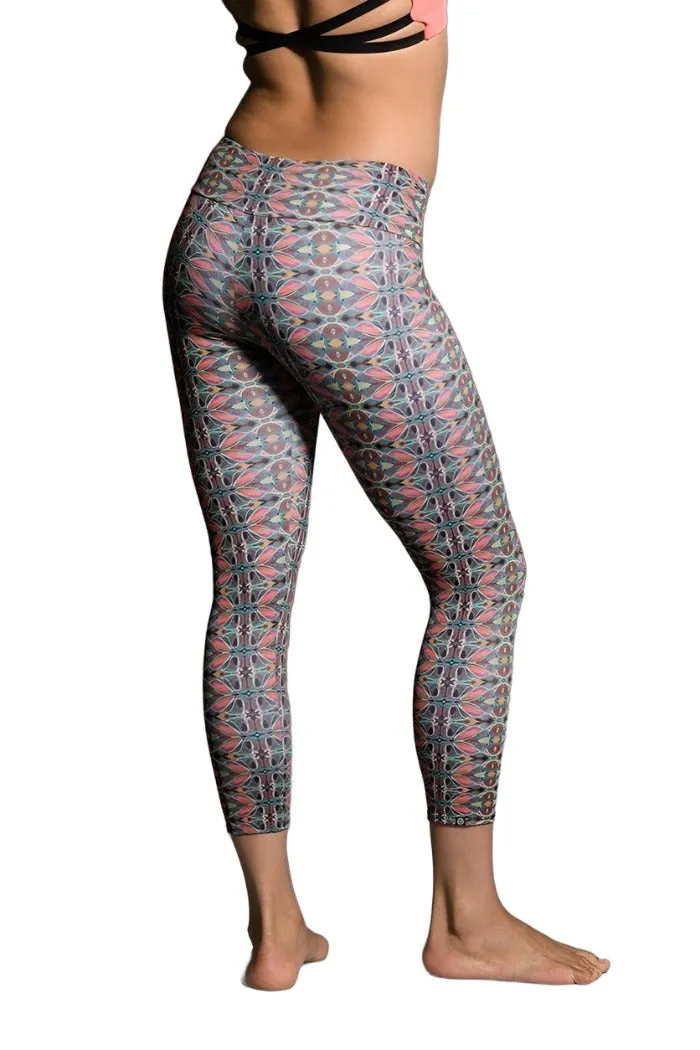 Last Chance Onzie Hot Yoga Capri 202