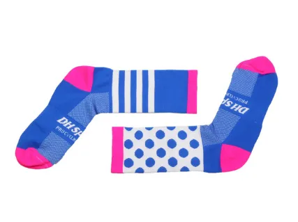 Nylon Cycling Socks Breathable Moisture-Wicking In 6 Colors 2 Sizes