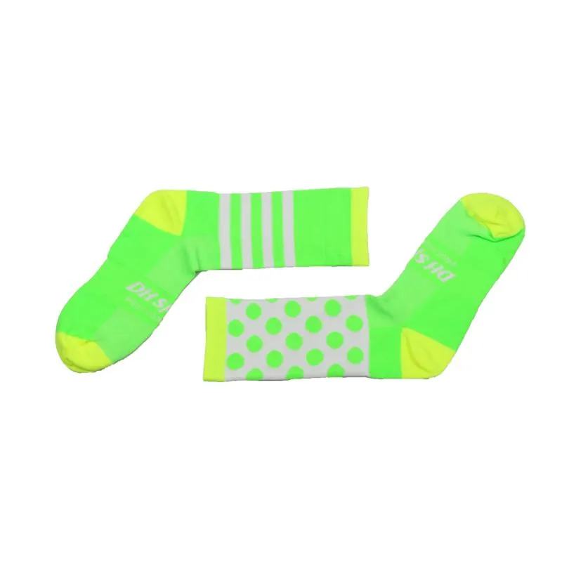 Nylon Cycling Socks Breathable Moisture-Wicking In 6 Colors 2 Sizes