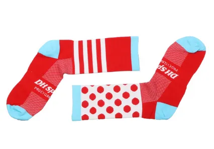 Nylon Cycling Socks Breathable Moisture-Wicking In 6 Colors 2 Sizes