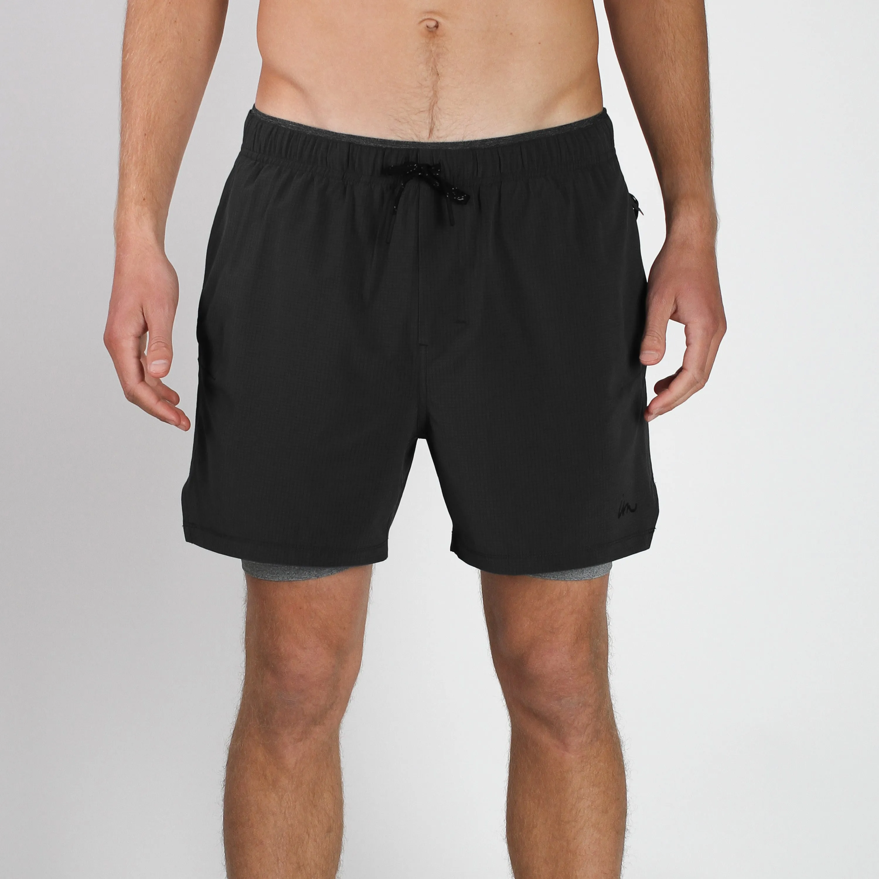 Thesis Training Short Black