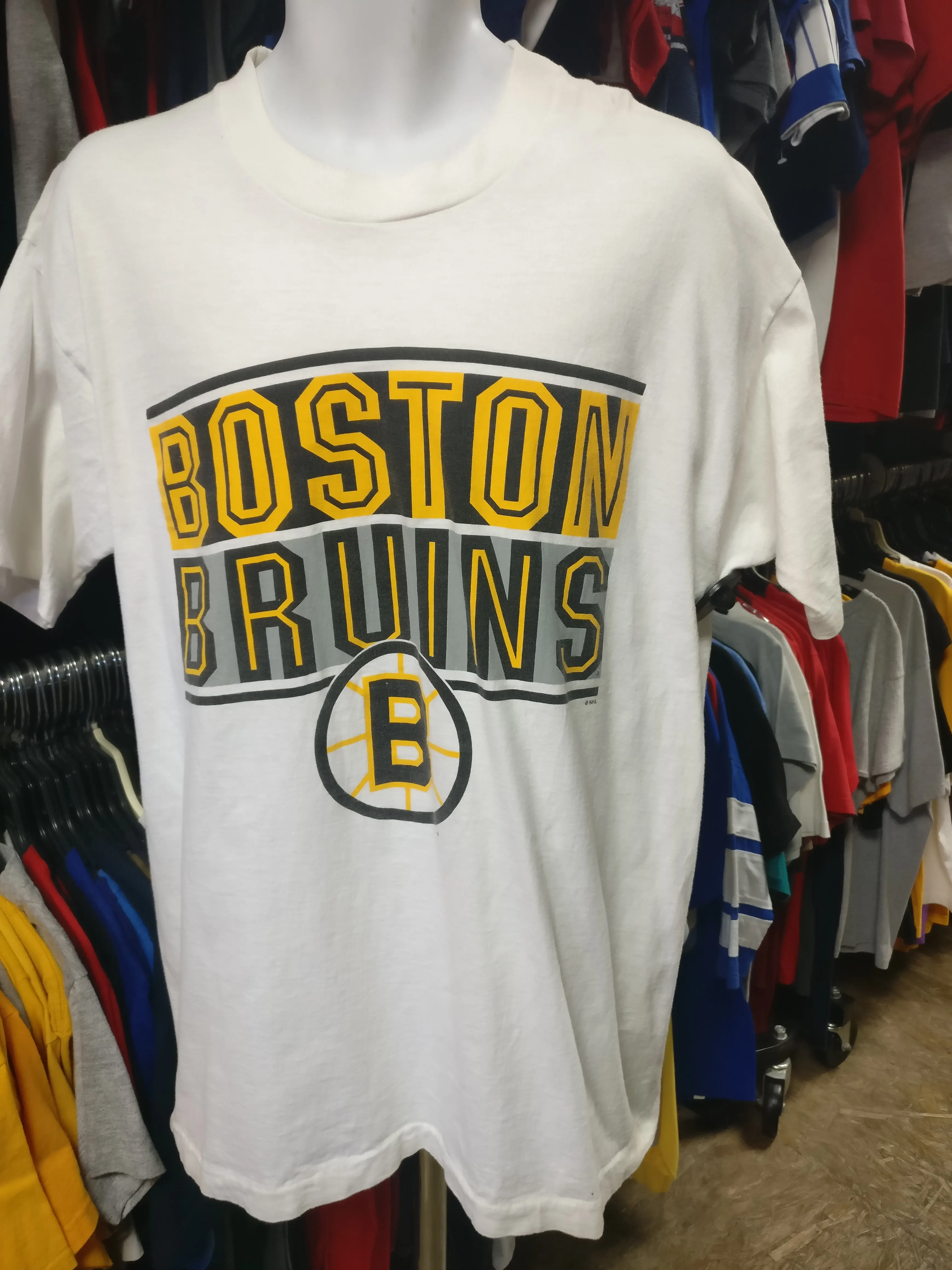 Vintage 90s BOSTON BRUINS NHL Salem Sportswear T-Shirt L